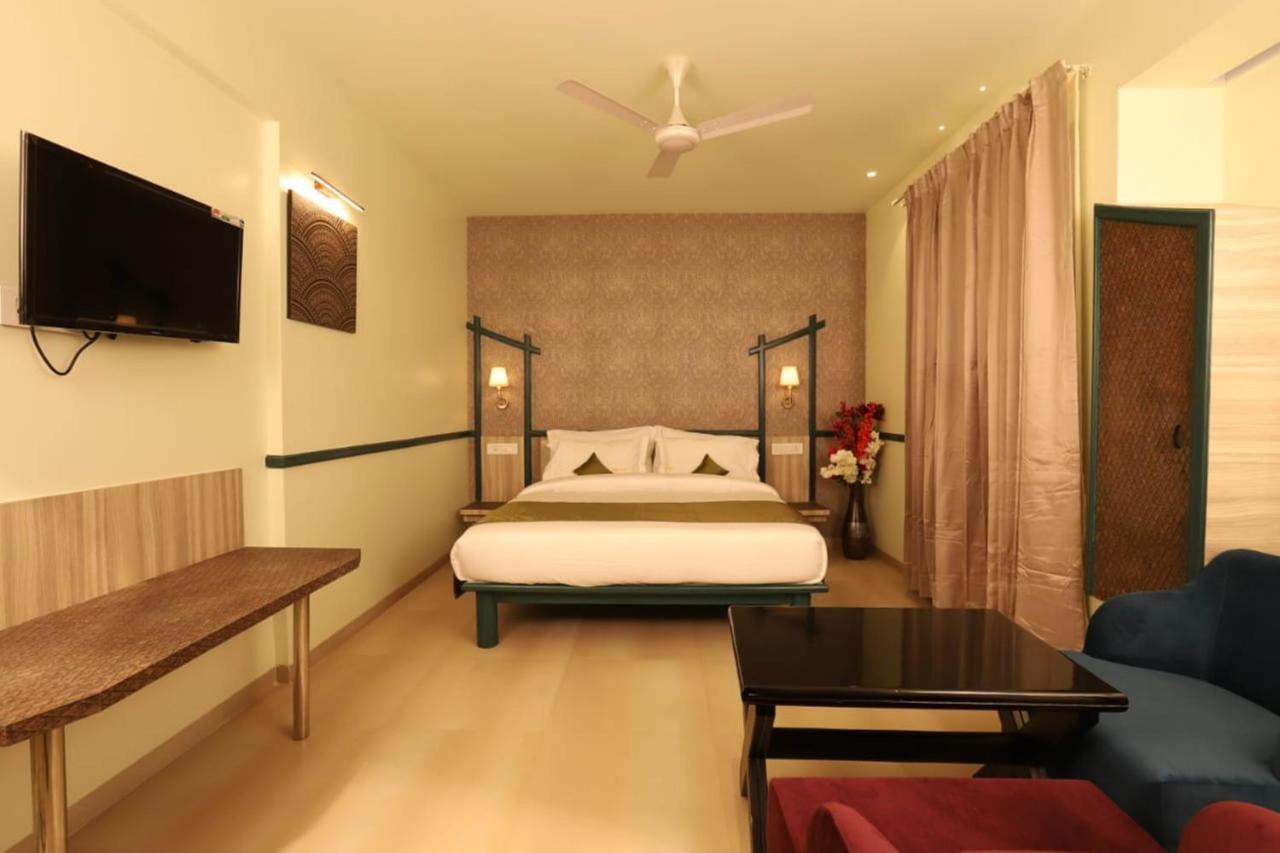 Hotel Prabha Palace 아마드나가르 외부 사진