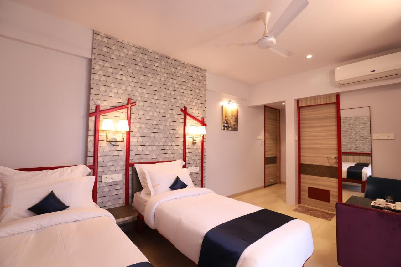 Hotel Prabha Palace 아마드나가르 외부 사진