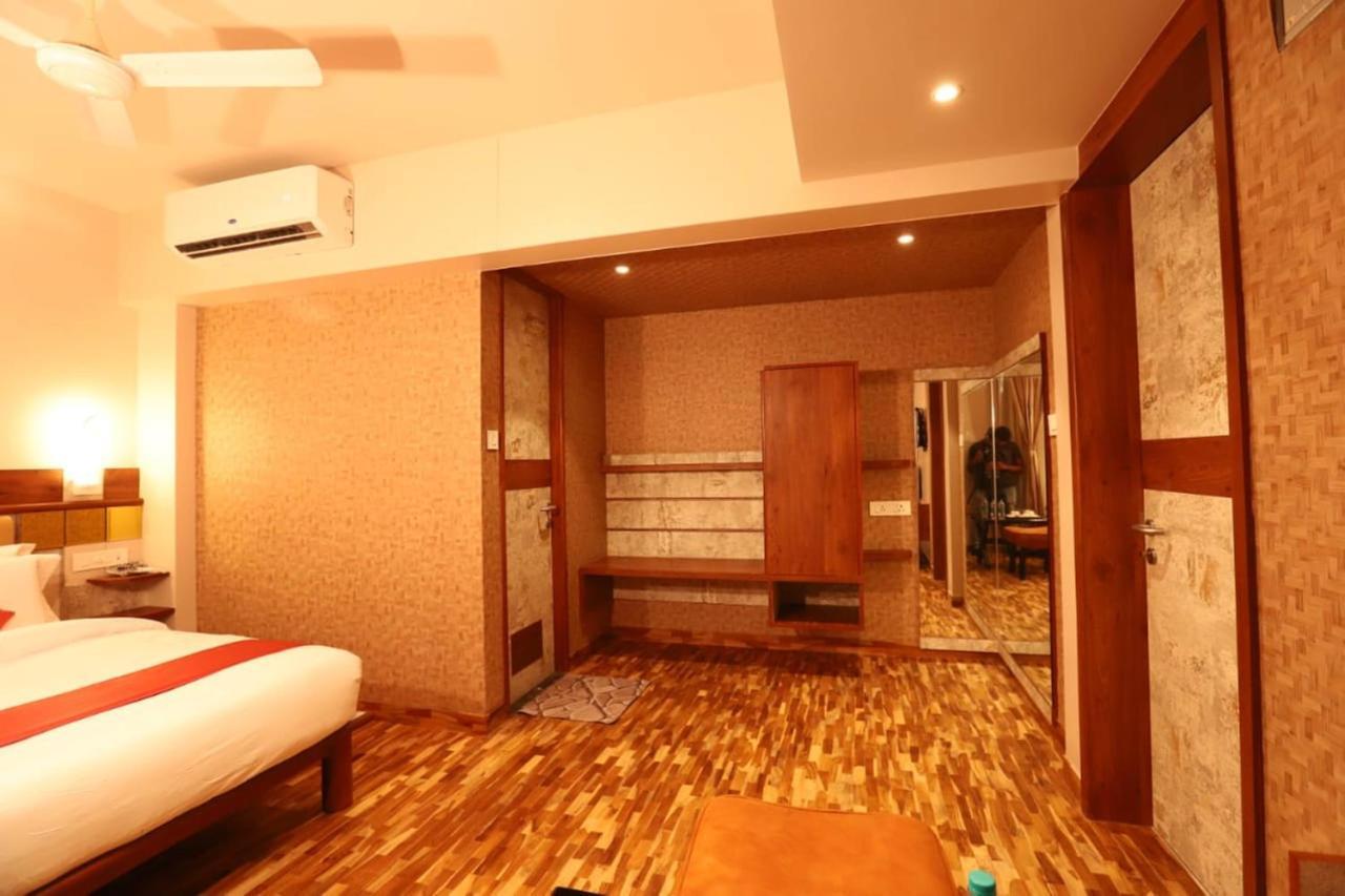 Hotel Prabha Palace 아마드나가르 외부 사진