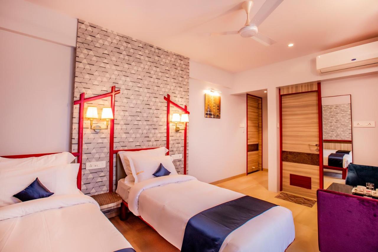 Hotel Prabha Palace 아마드나가르 외부 사진